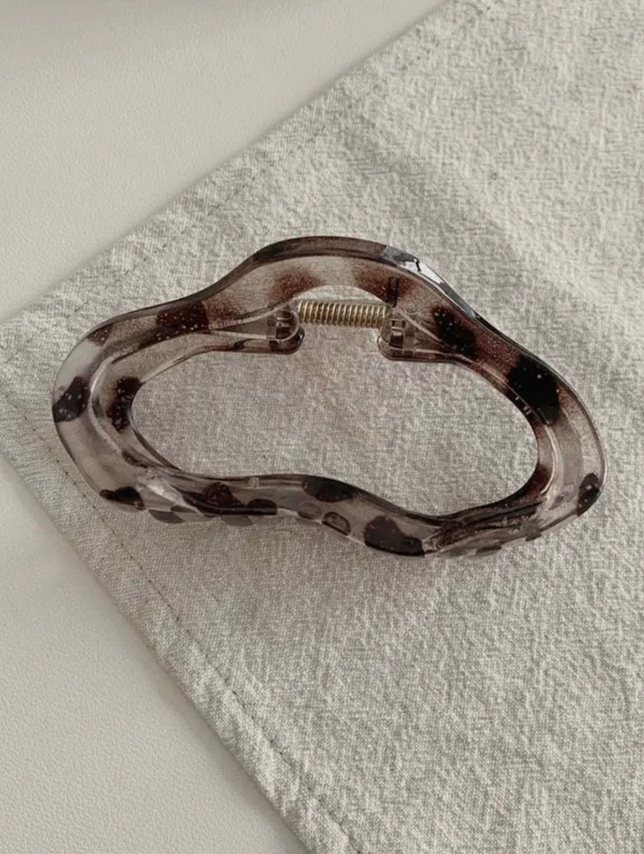 Lune Curve Clip